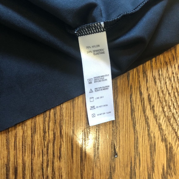 Spanx black half slip - Picture 3 of 3